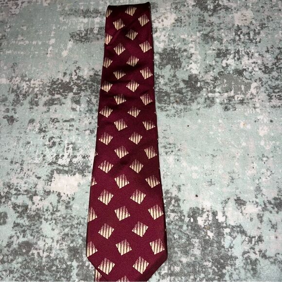 Fendi Other - Fendi Elegant Burgundy and Gold Men's Tie